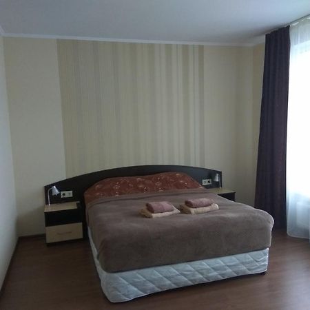 S&M Apartments - Zarichna Kiev Extérieur photo