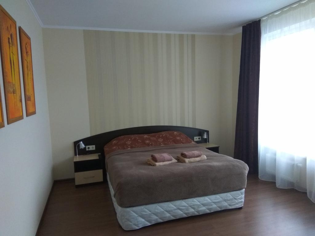 S&M Apartments - Zarichna Kiev Extérieur photo