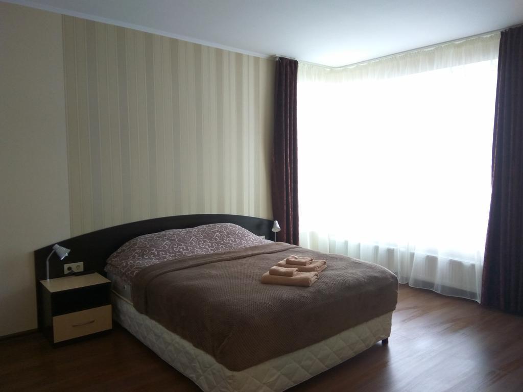 S&M Apartments - Zarichna Kiev Extérieur photo